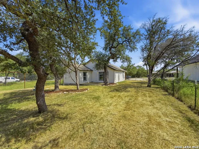 473 HIGH DR Spring Branch, TX 78070