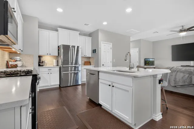21007 CHESTNUT CV San Antonio, TX 78266