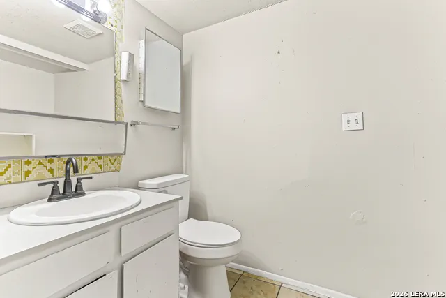7013 Glen Mist San Antonio, TX 78239