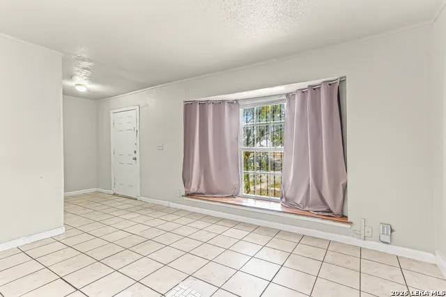 7013 Glen Mist San Antonio, TX 78239