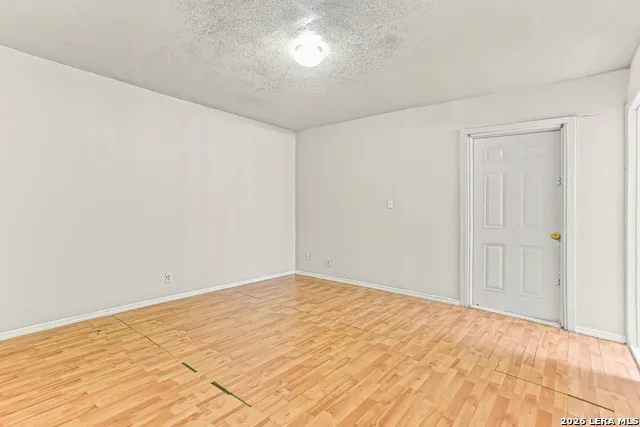 7013 Glen Mist San Antonio, TX 78239