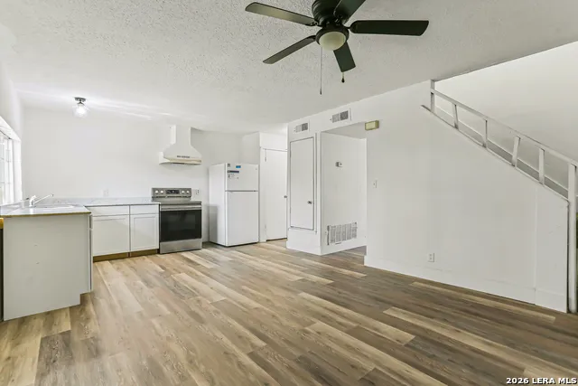 7032 Glen Mist San Antonio, TX 78239