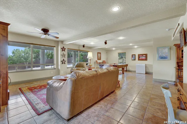435 NANCY DR Canyon Lake, TX 78133