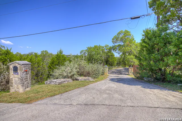 435 NANCY DR Canyon Lake, TX 78133