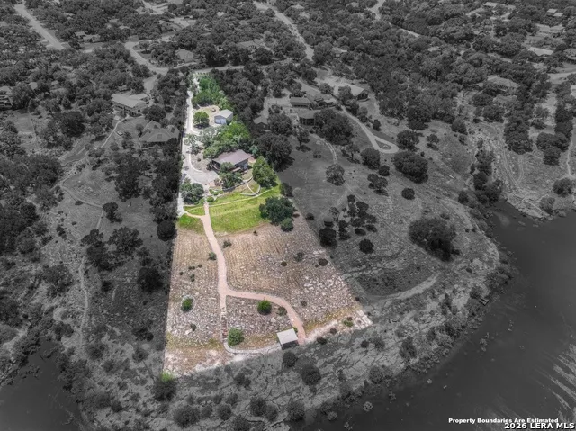 435 NANCY DR Canyon Lake, TX 78133