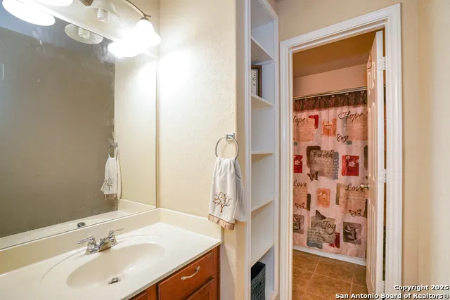 11210 STAR VIS San Antonio, TX 78221