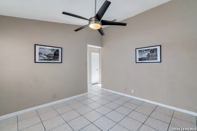 1406 Brook Run San Antonio, TX 78232