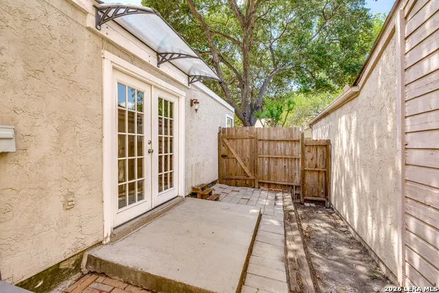 1406 Brook Run San Antonio, TX 78232