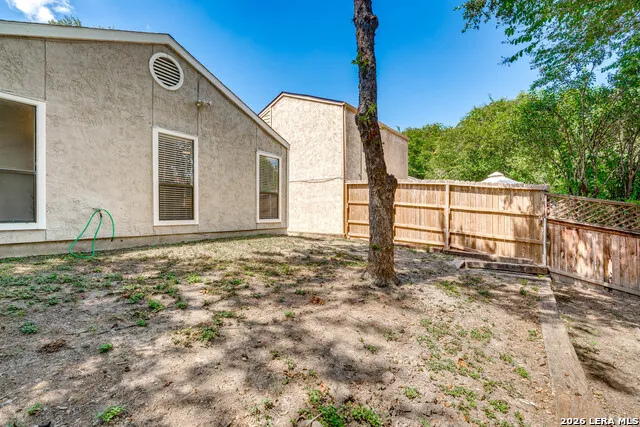 1406 Brook Run San Antonio, TX 78232