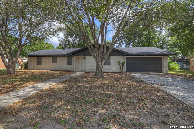 153 SWAN DR New Braunfels, TX 78130