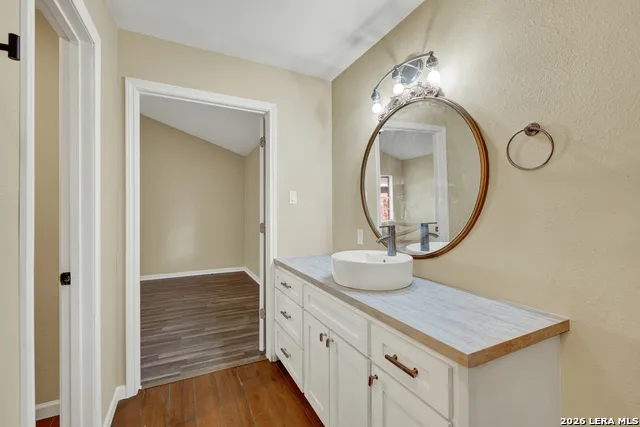 153 SWAN DR New Braunfels, TX 78130