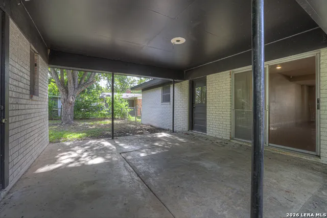 153 SWAN DR New Braunfels, TX 78130