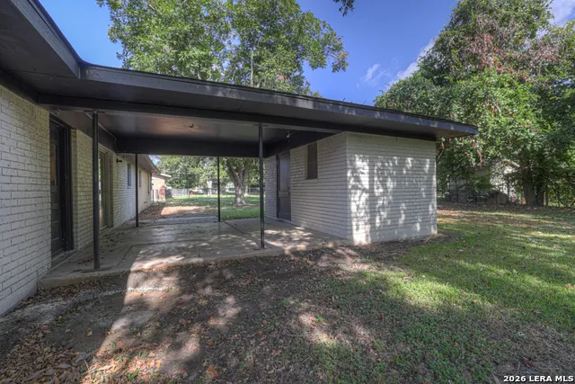 153 SWAN DR New Braunfels, TX 78130