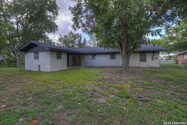 153 SWAN DR New Braunfels, TX 78130