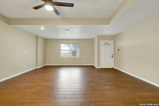 153 SWAN DR New Braunfels, TX 78130