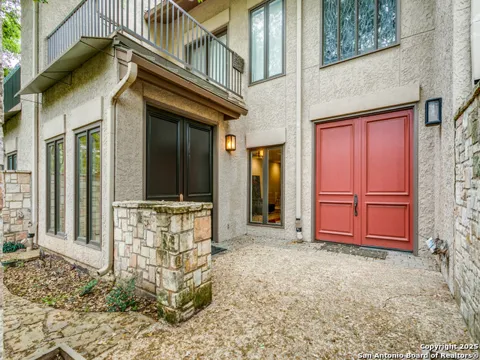 8000 DONORE PL #11