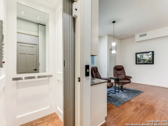 8000 DONORE PL #11 San Antonio, TX 78229