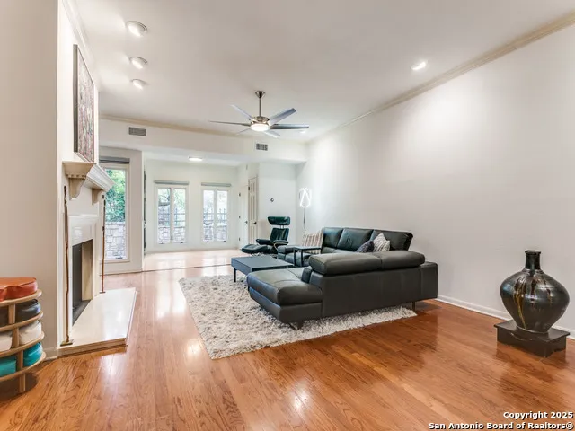 8000 DONORE PL #11 San Antonio, TX 78229