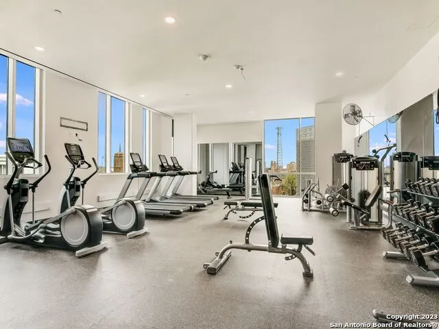123 LEXINGTON AVE #1403 San Antonio, TX 78205