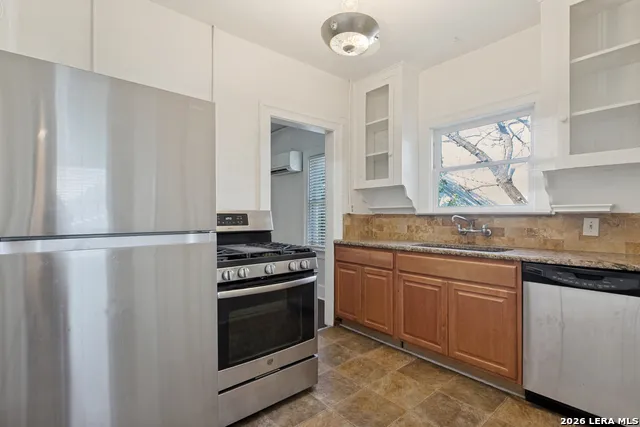 217 ALLENSWORTH ST San Antonio, TX 78209