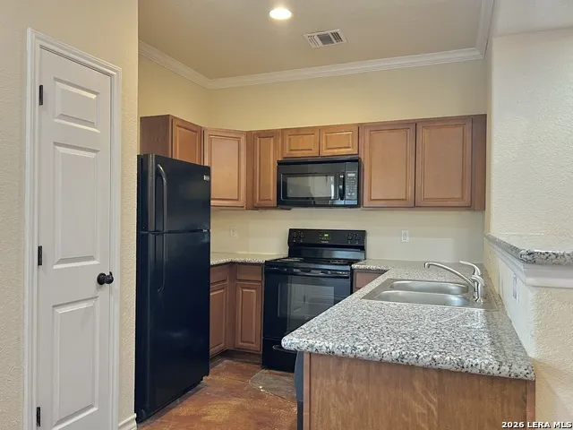 6403-6409 Aspen Hill San Antonio, TX 78238
