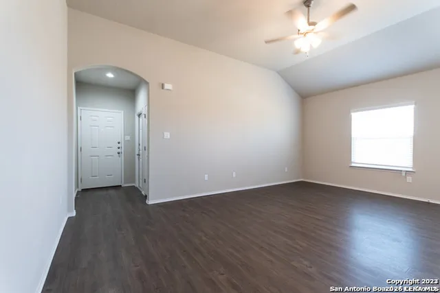 9224 CANYON BND Converse, TX 78109