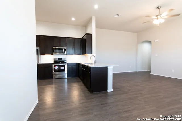 9224 CANYON BND Converse, TX 78109