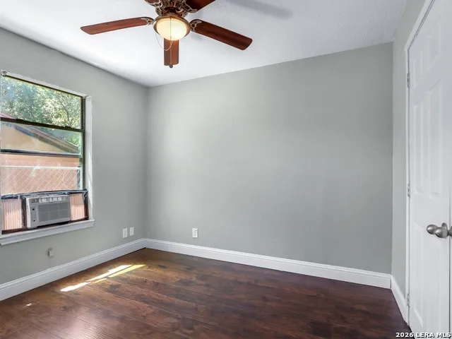 1718 Commercial San Antonio, TX 78221