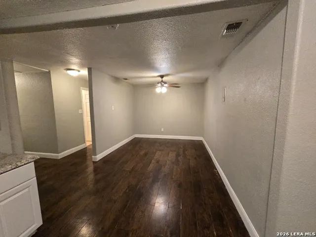 1718 Commercial San Antonio, TX 78221
