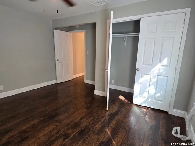 1718 Commercial San Antonio, TX 78221