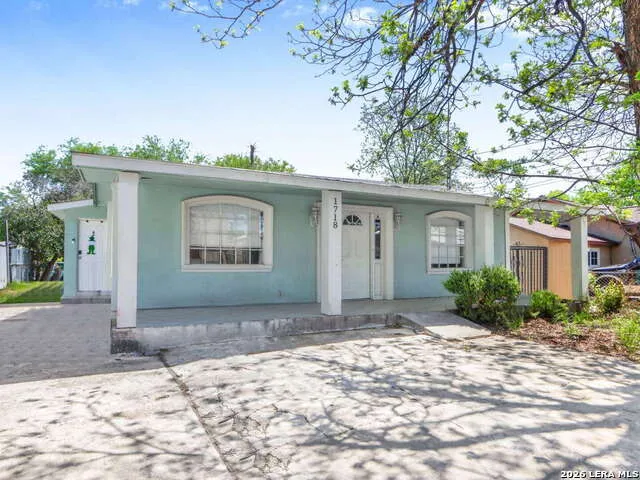 1718 Commercial San Antonio, TX 78221