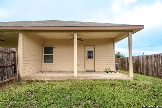 402 JOANNE LOOP Buda, TX 78610