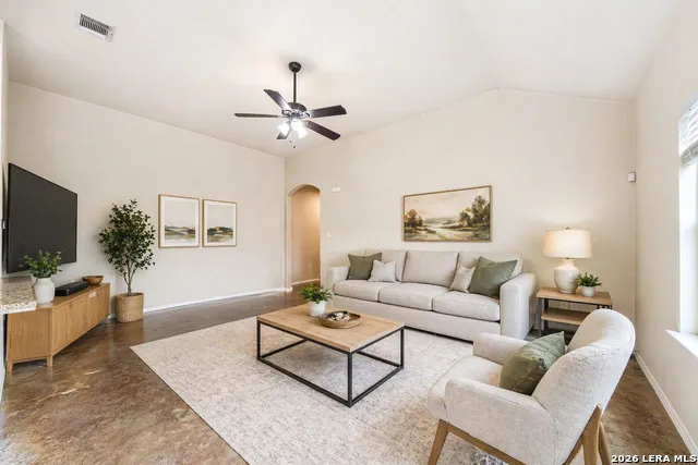 402 JOANNE LOOP Buda, TX 78610