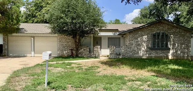 5711 Gillis San Antonio, TX 78240