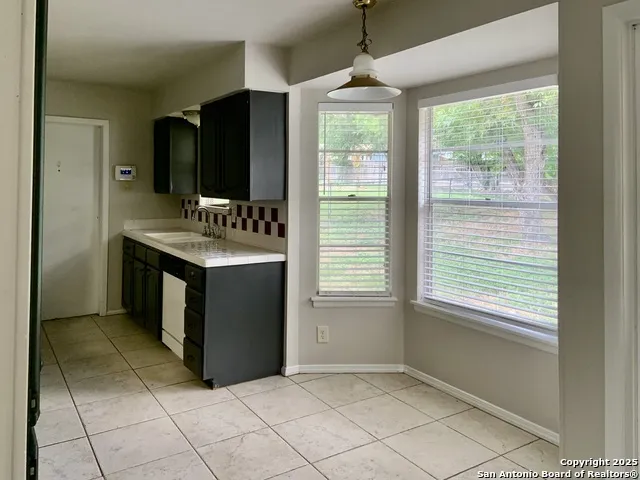 5711 Gillis San Antonio, TX 78240