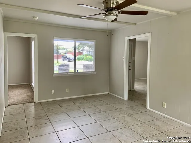 5711 Gillis San Antonio, TX 78240
