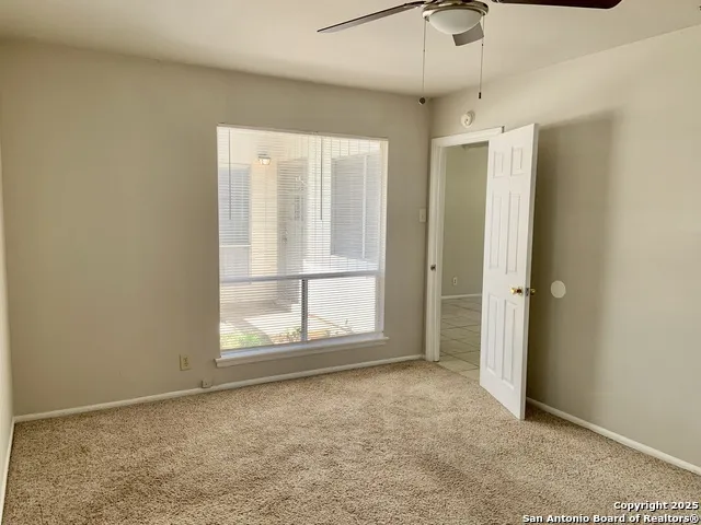 5711 Gillis San Antonio, TX 78240