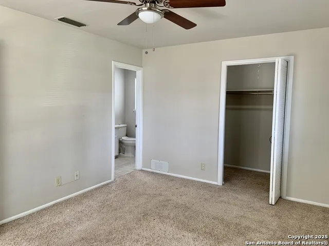 5711 Gillis San Antonio, TX 78240