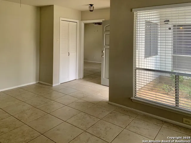 5711 Gillis San Antonio, TX 78240