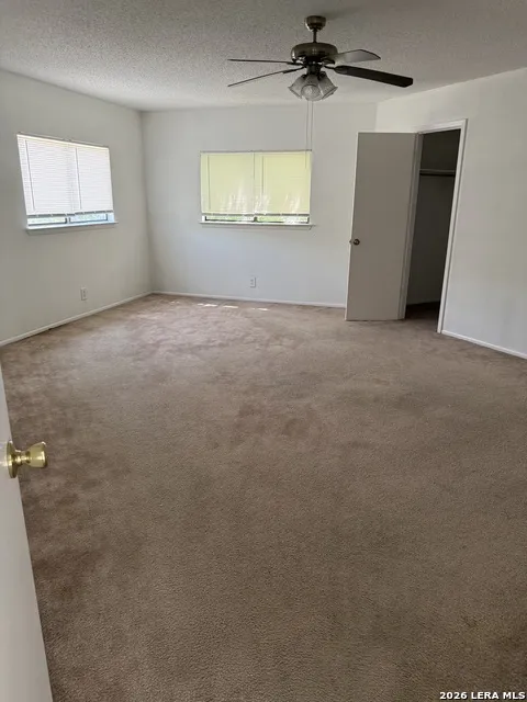 2946 Moss Plain San Antonio, TX 78245