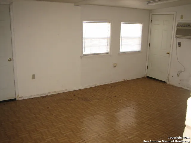 2719 Hiawatha San Antonio, TX 78210