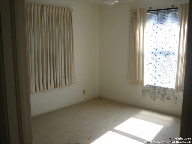 2719 Hiawatha San Antonio, TX 78210