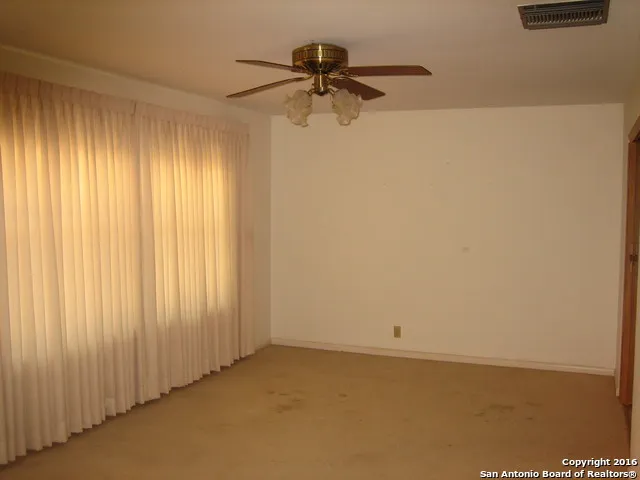 2719 Hiawatha San Antonio, TX 78210