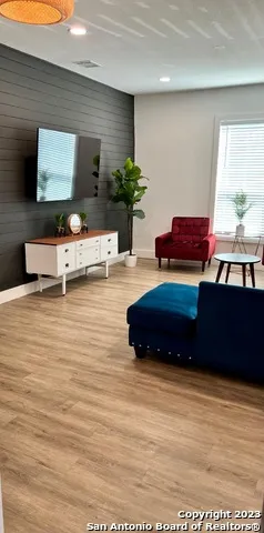 127 FURNISH AVE San Antonio, TX 78204