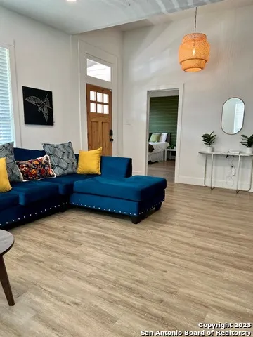 127 FURNISH AVE San Antonio, TX 78204