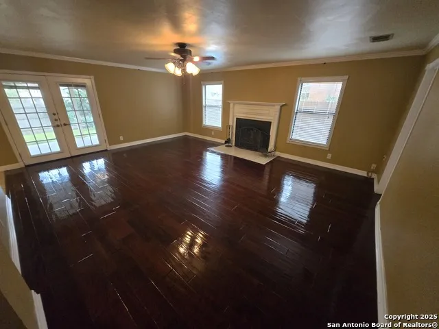 8007 SUNSHINE TRAIL DR San Antonio, TX 78244