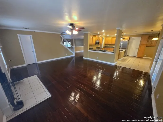 8007 SUNSHINE TRAIL DR San Antonio, TX 78244
