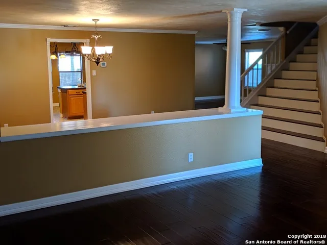 8007 SUNSHINE TRAIL DR San Antonio, TX 78244