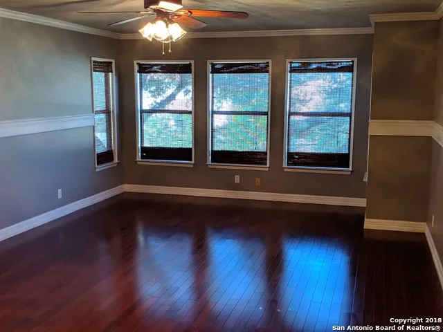 8007 SUNSHINE TRAIL DR San Antonio, TX 78244