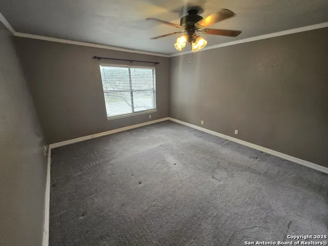 8007 SUNSHINE TRAIL DR San Antonio, TX 78244